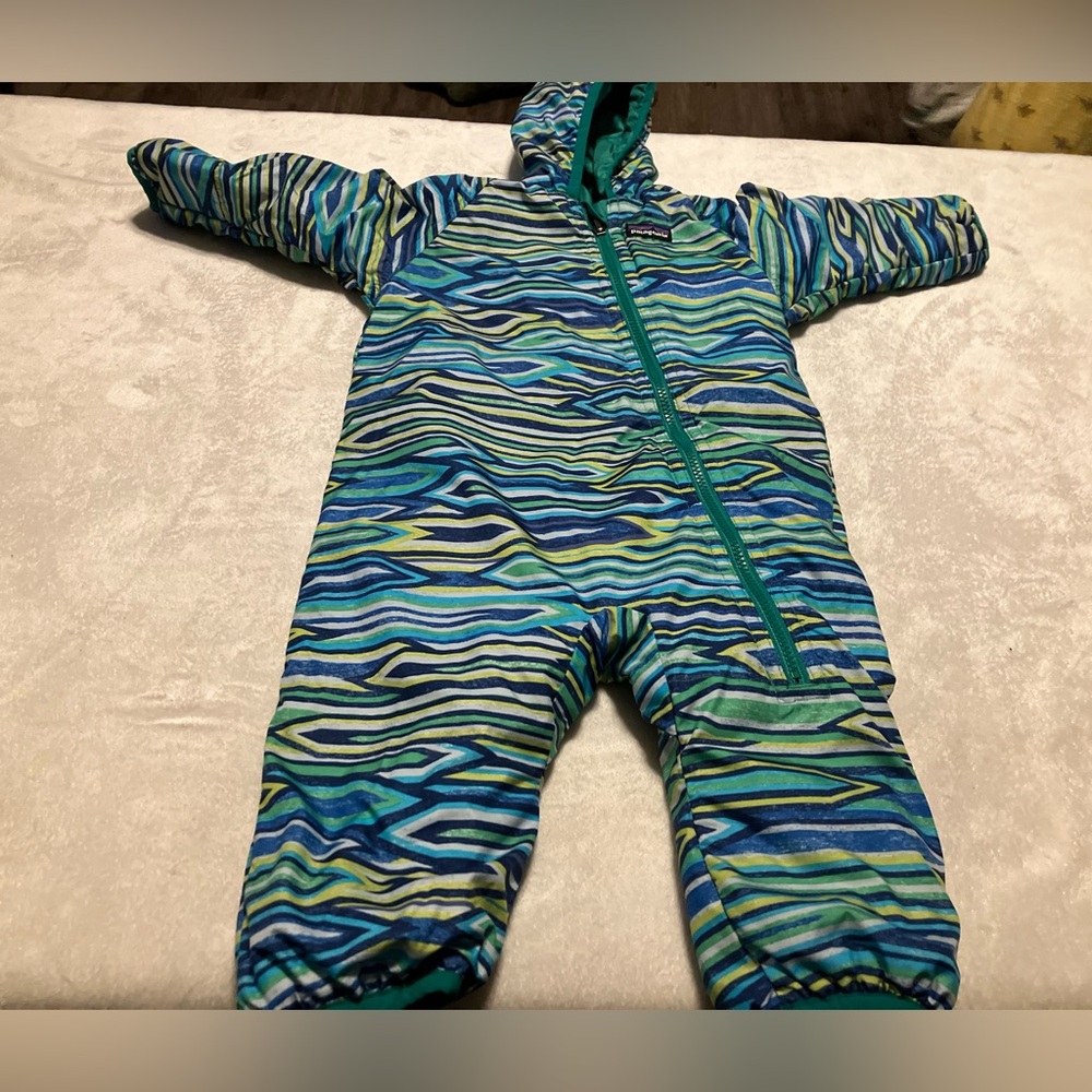 Patagonia reversible snowsuit - Picture 1 of 5